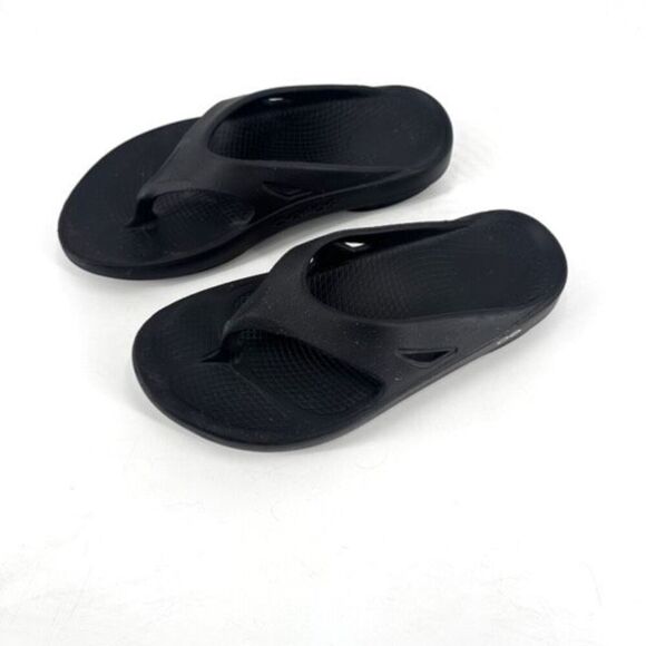 OOFOS OOriginal Flip Flop Men’s 10 Women 12 Sandals Comfort Recovery Shoes Black - Picture 1 of 8